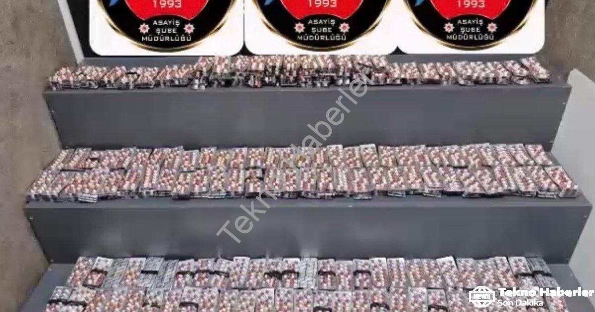 "İzmir'de Motosikletli Polis Timlerinden Dev Denetim: Suçlulara Geçit Yok" başlıklı haber için fotor