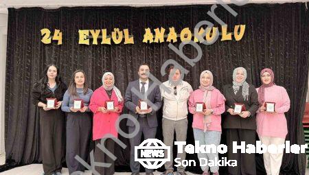 Muhtardan Öğretmenler Günü’nde Anlamlı Plaket Ziyareti