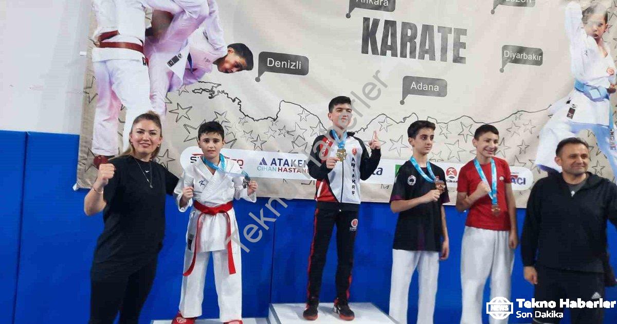 "Aliağalı Genç Karateciler Denizli’de Madalyaları Topladı: Büyük Başarı" başlıklı haber için fotorea