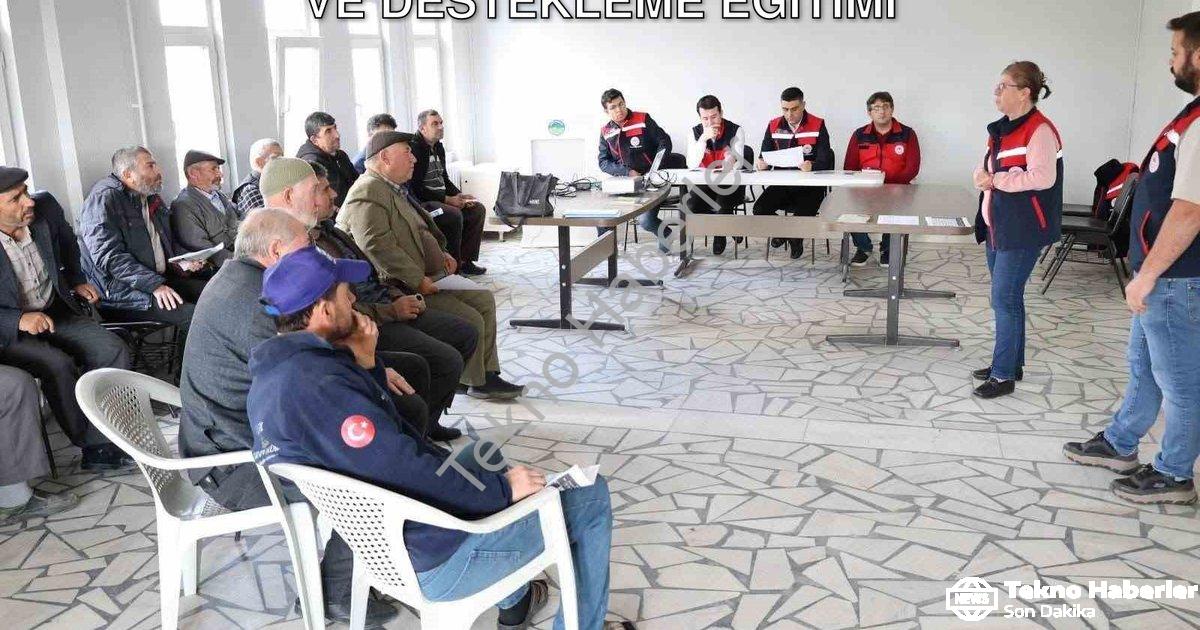 "Afyonkarahisar'da Çiftçilere Modern Tarım ve Destekleme Eğitimi" başlıklı haber için fotorealistik,