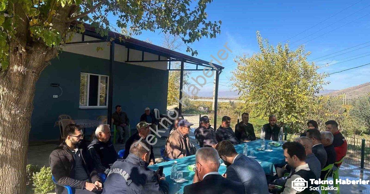 "Sarıgöl'de Yerinde Çözüm: Kaymakam Dalak Sığırtmaçlı'da" başlıklı haber için fotorealistik, profesy