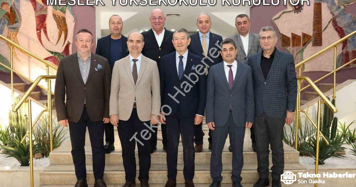 "Denizli OSB ve PAÜ İş Birliğiyle Yeni Meslek Yüksekokulu Kuruluyor" başlıklı haber için fotorealist