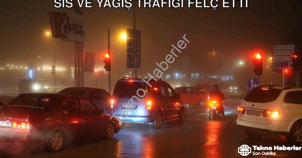 "Denizli'de Görüş Mesafesi Düştü: Yoğun Sis ve Yağış Trafiği Felç Etti" başlıklı haber için fotoreal