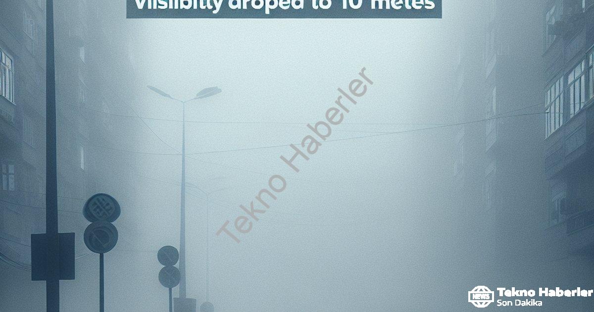 "Denizli'de Yoğun Sis Hayatı Felç Etti: Görüş Mesafesi 10 Metreye Düştü" başlıklı haber için fotorea